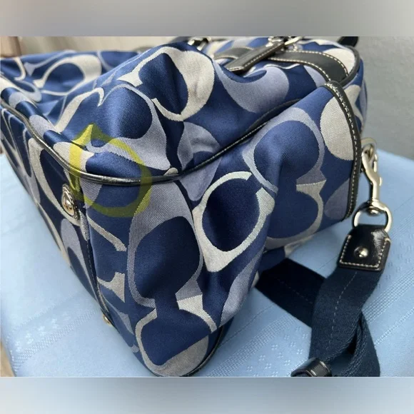 Coach Signature Large Tote Bag - Picture 11 of 12